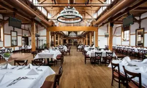 Najlepsze restauracje w Puławach: Gdzie zjeść smacznie i na każdą kieszeń?