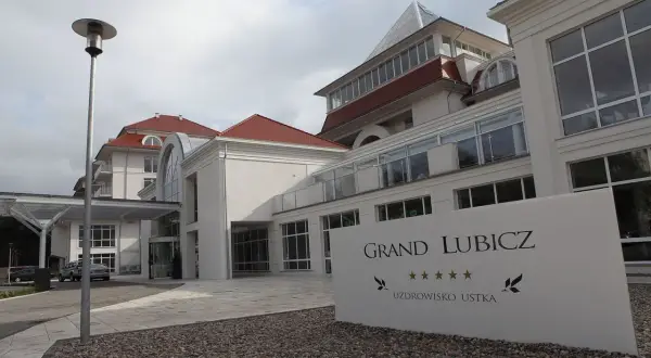 Elegancki hotel Grand Lubicz w Uzdrowisku Ustka. Sprawdź naszą **grand lubicz promocję** na pobyt!